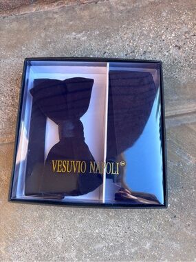Vesuvio Napoli Men's Black Velvet Bow Tie and Pocket Square Set